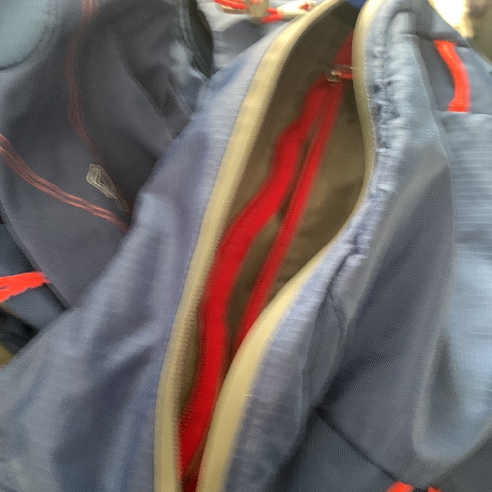 REI BACKPACK - Picture 8 of 12